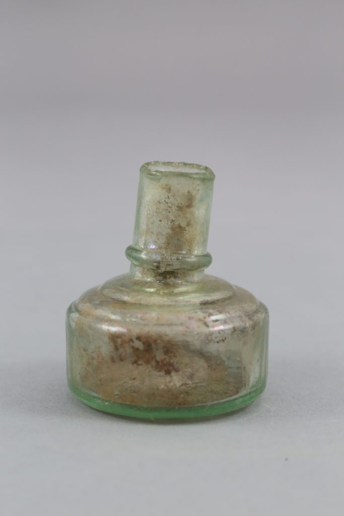 Encrier Mobilier trouvé fouille de Soissons Parc Gouraud 2014