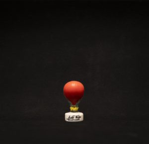 Fève « Cinq semaines en ballon »