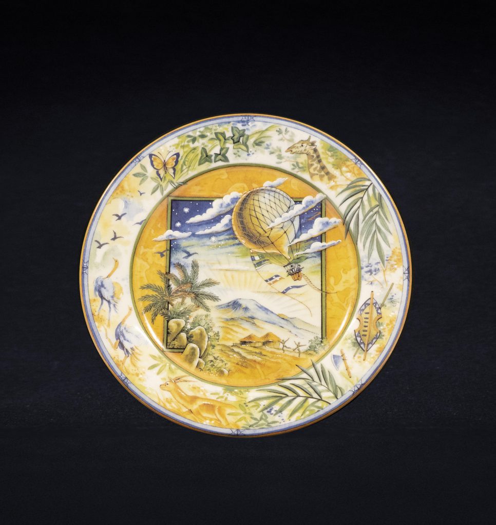 Assiette porcelaine de Limoges Cinq semaines en ballon