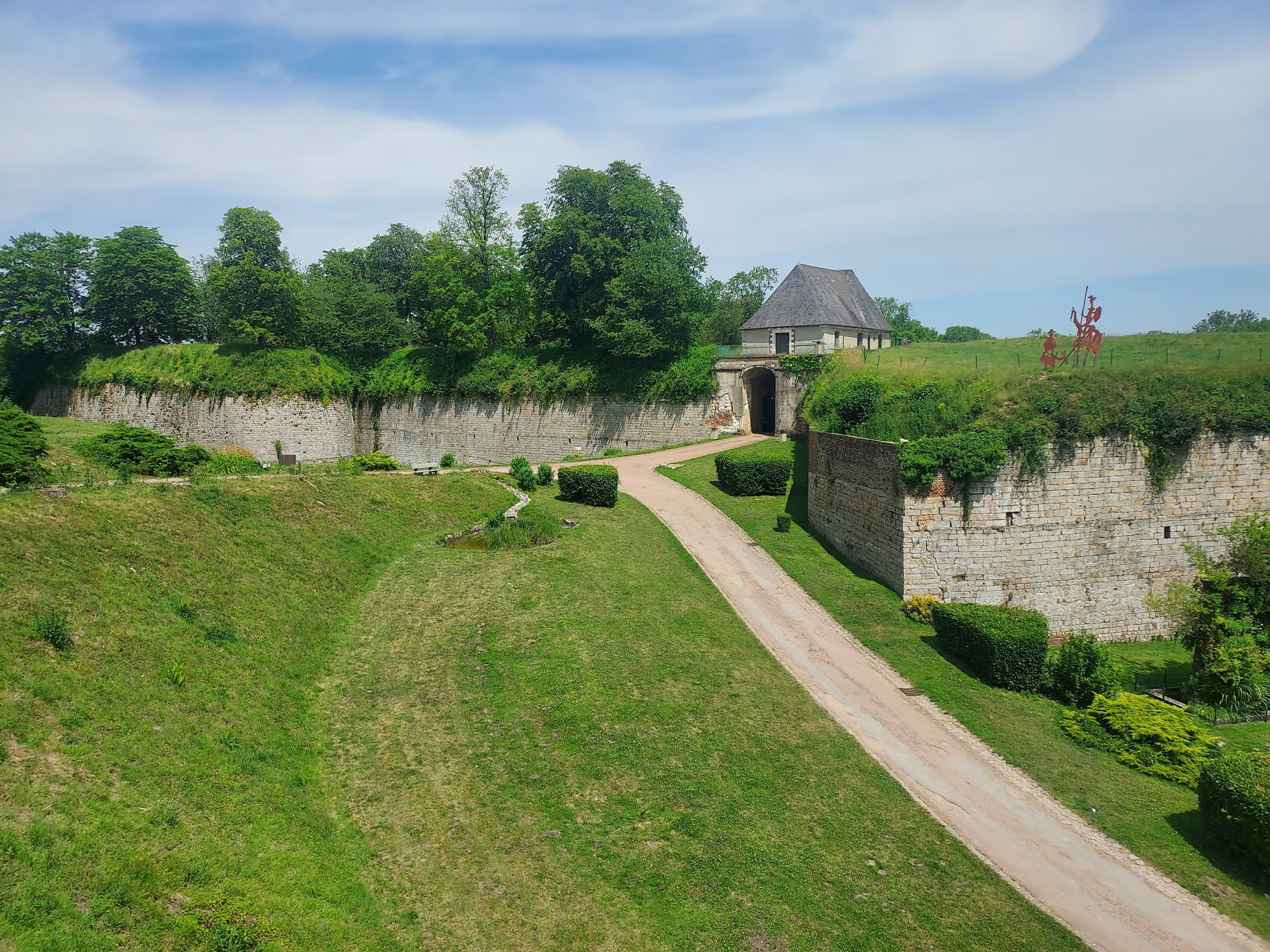 Vue de l'intérieur de la citadelle
