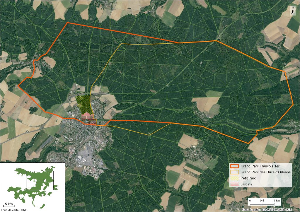 Vue aérienne du château de Villers-Cotterêts avec les limites des différents parcs