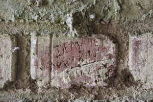 Graffiti « DEMARET  1942 « – n°25
