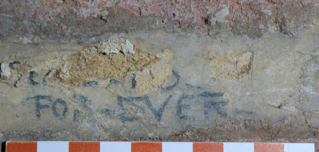 Graffiti relevé à la citadelle de Doullens (Somme) dans la contremine du bastion d'Amiens