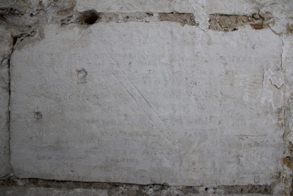 Graffiti relevé à la citadelle de Doullens (Somme) dans la contremine du bastion d'Amiens