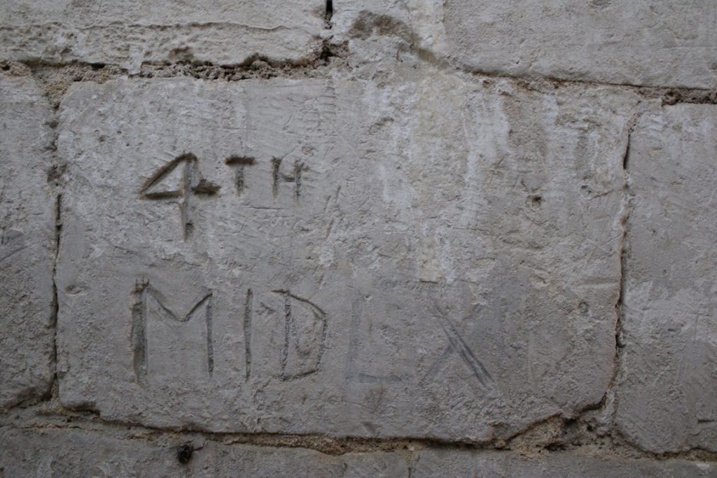 Graffiti relevé à la citadelle de Doullens (Somme) dans la contremine du bastion d'Amiens