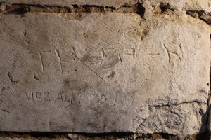 Graffiti « VIEZ ALFRED » – n°204
