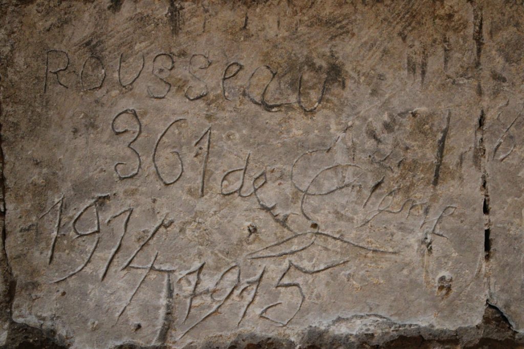 Graffiti relevé à la citadelle de Doullens (Somme) dans la contremine du bastion d'Amiens