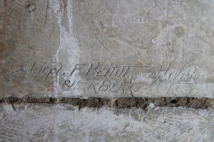 Graffiti « F.PETTITT 1916 » – n°357