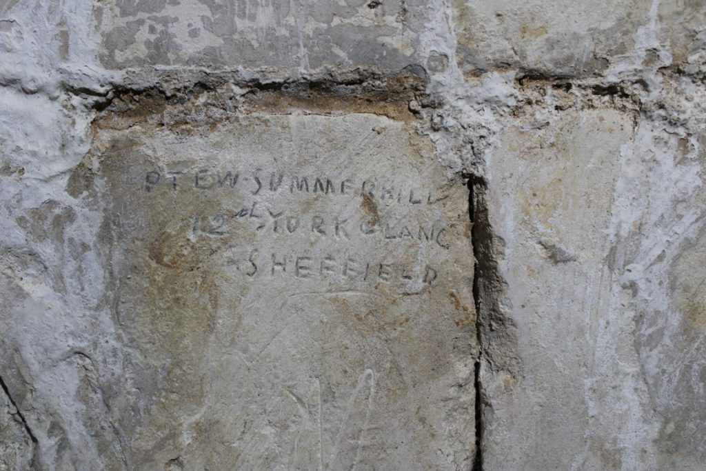 Graffiti relevé à la citadelle de Doullens (Somme) dans la contremine du bastion d'Amiens
